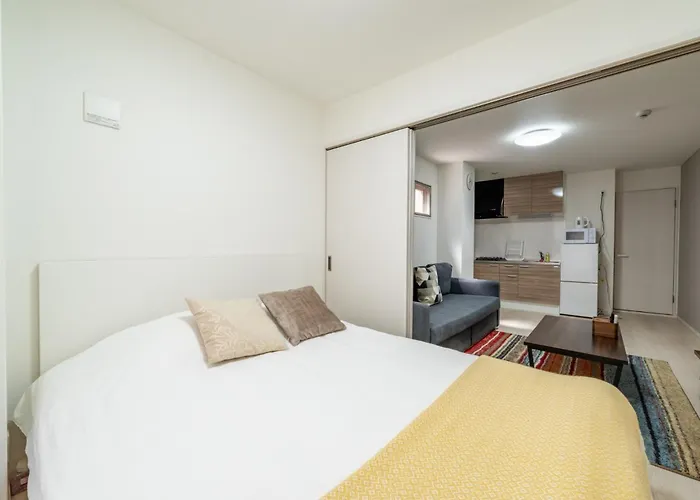 Apartment Namba Style 302